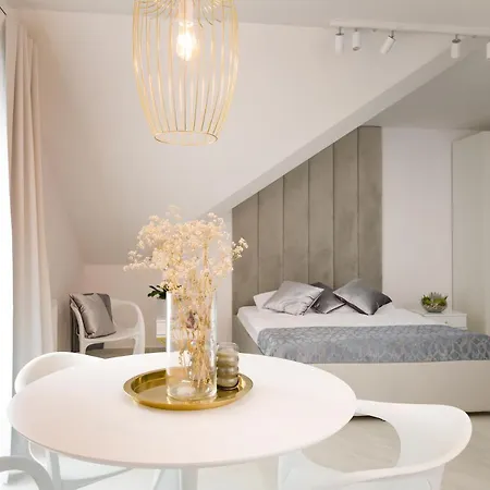 Lambert Apartment